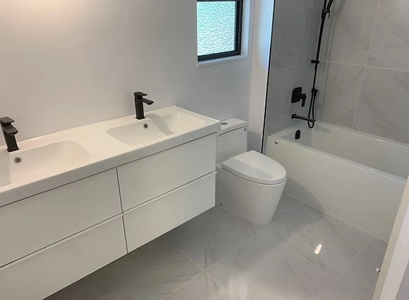 Bathroom 1 N