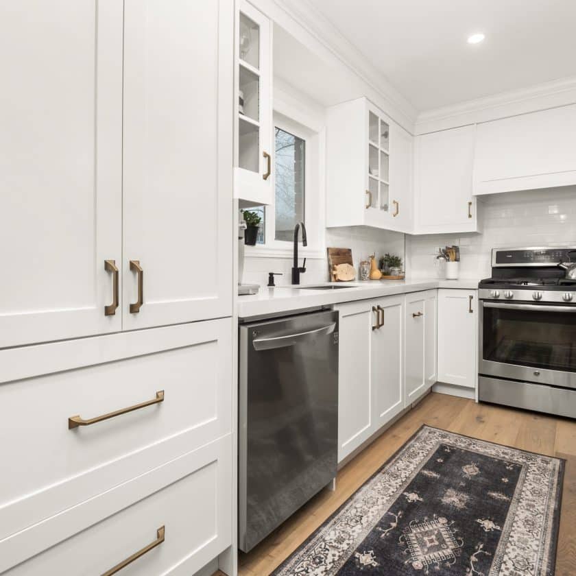 Kitchen Cabinets  							