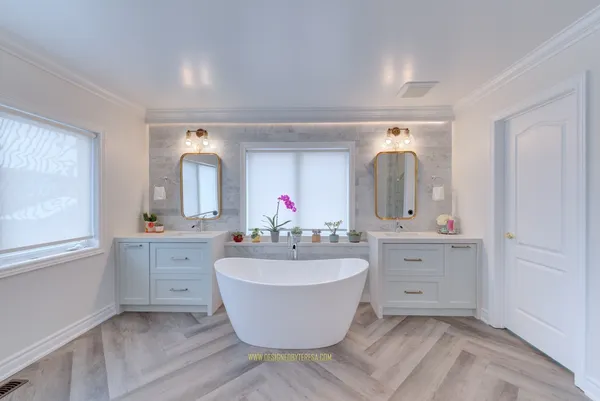 BATHROOM & LAUNDRY 