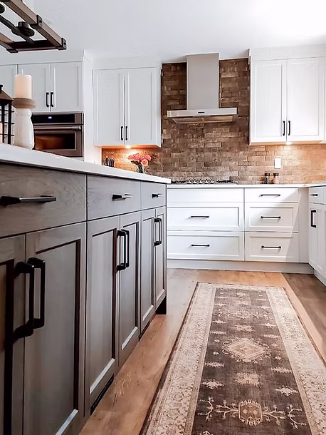 Klyn Kitchens & Cabinets